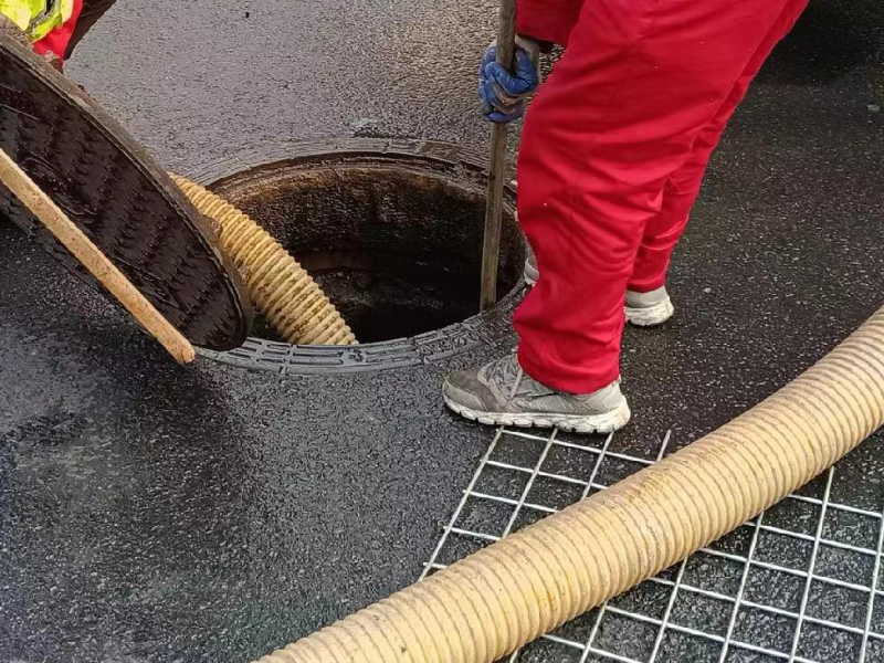 苏州新区马桶堵塞疏通《内掉玩具掉东西专业疏通》
