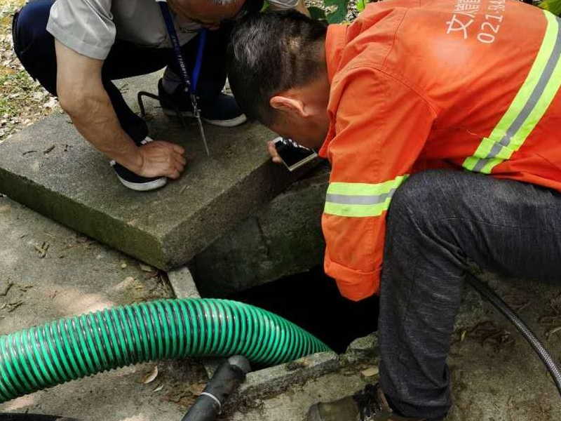 郑州高新区冬青街长椿路通下水道 通厕所维修水龙头